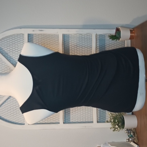 Express Ruffle Tank - Picture 4 of 6